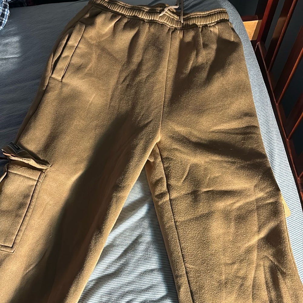 Baggy cargo sweatpants